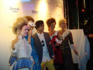 Eric Saade anländer